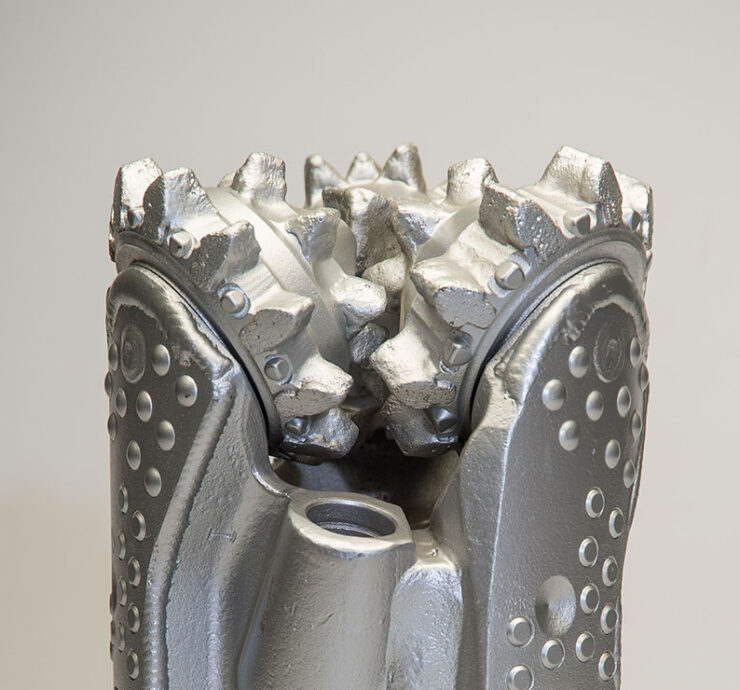 types of tricone: Steel tricone drill bit with milled tooth cutters